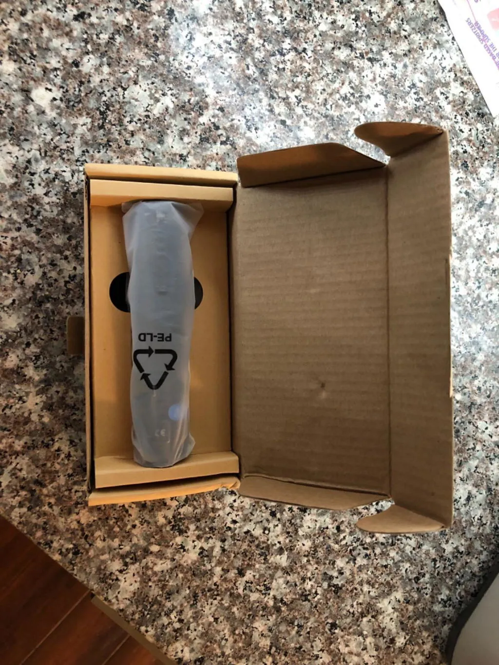 Wuben C3 zaklamp 1200 lumen zwart 179 meter
