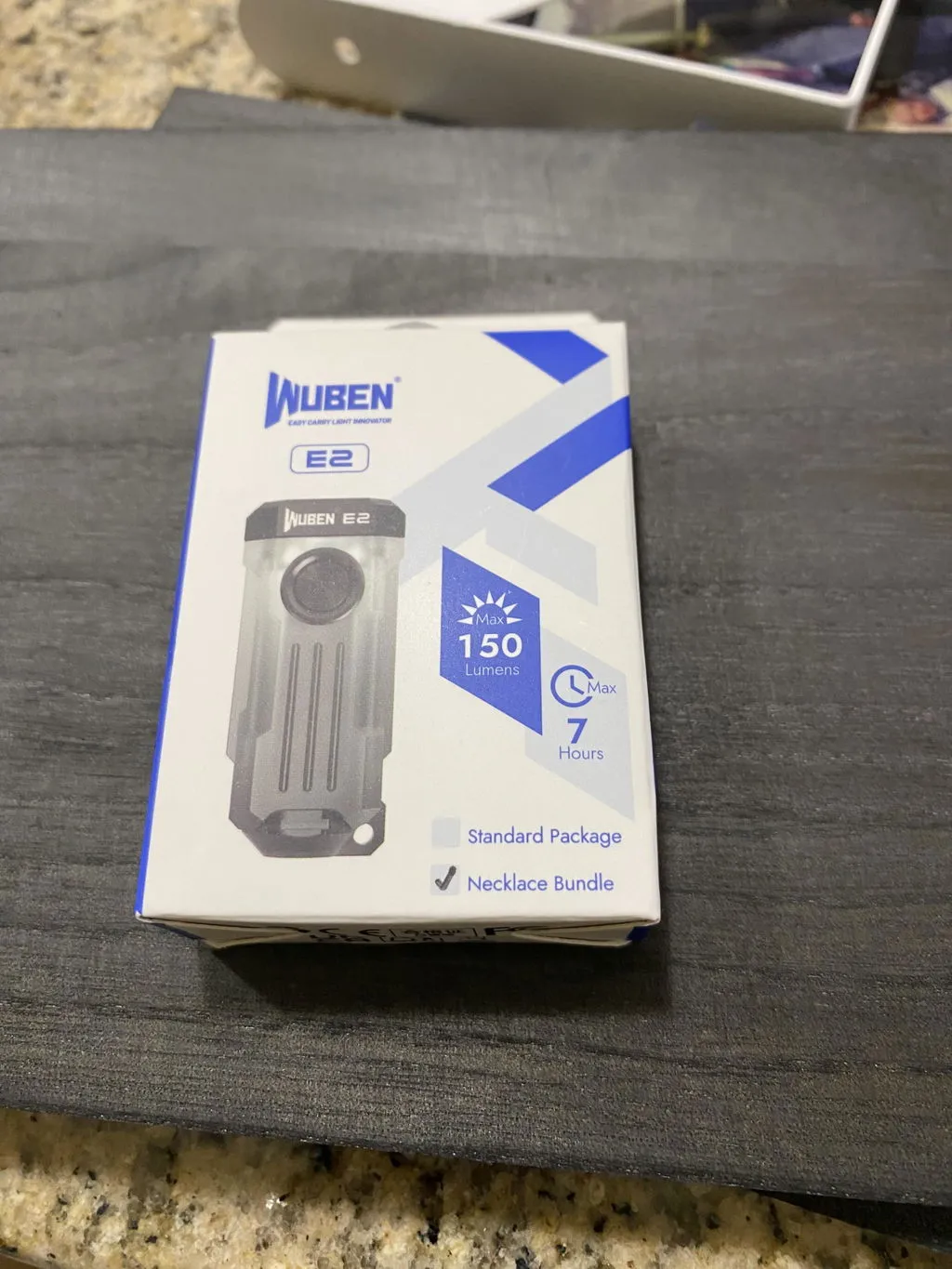 Wuben E2 Pulse mini zaklamp Gradient Red 150 lumen