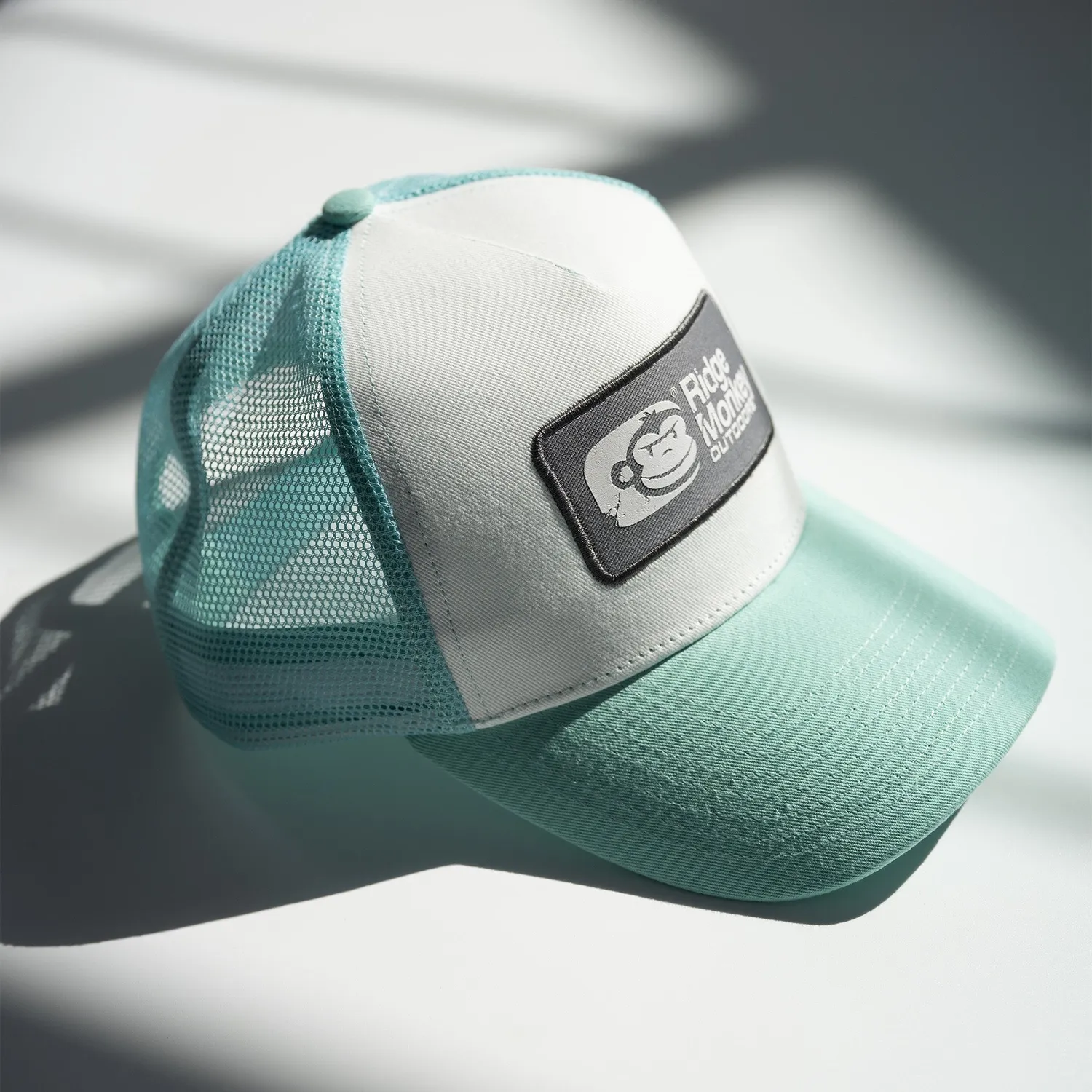 Ridgemonkey Stack Logo Badge Trucker pet Jet verstelbaar