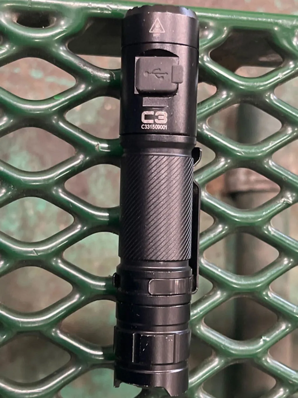 Wuben C3 zaklamp 1200 lumen zwart 179 meter