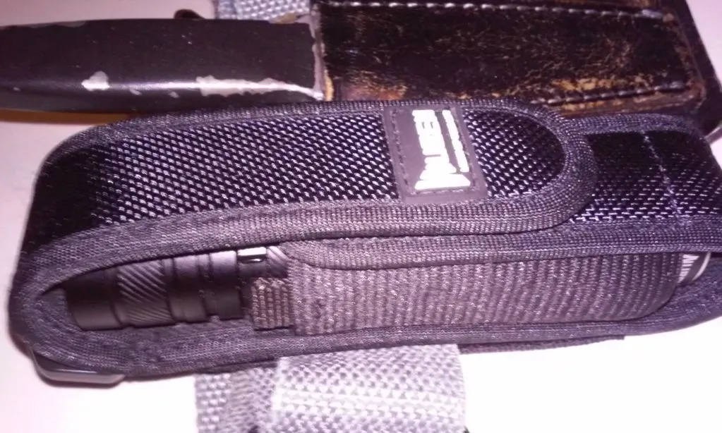 Wuben AS6 holster nylon lampfoedraal zwart