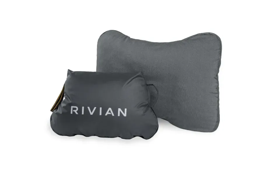 Hest Rivian Camp Pillow reiskussen M memory foam