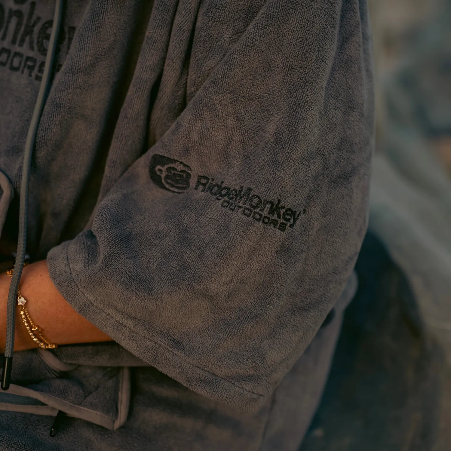 Ridgemonkey Poncho Towel surfponcho badstof omkeerbaar