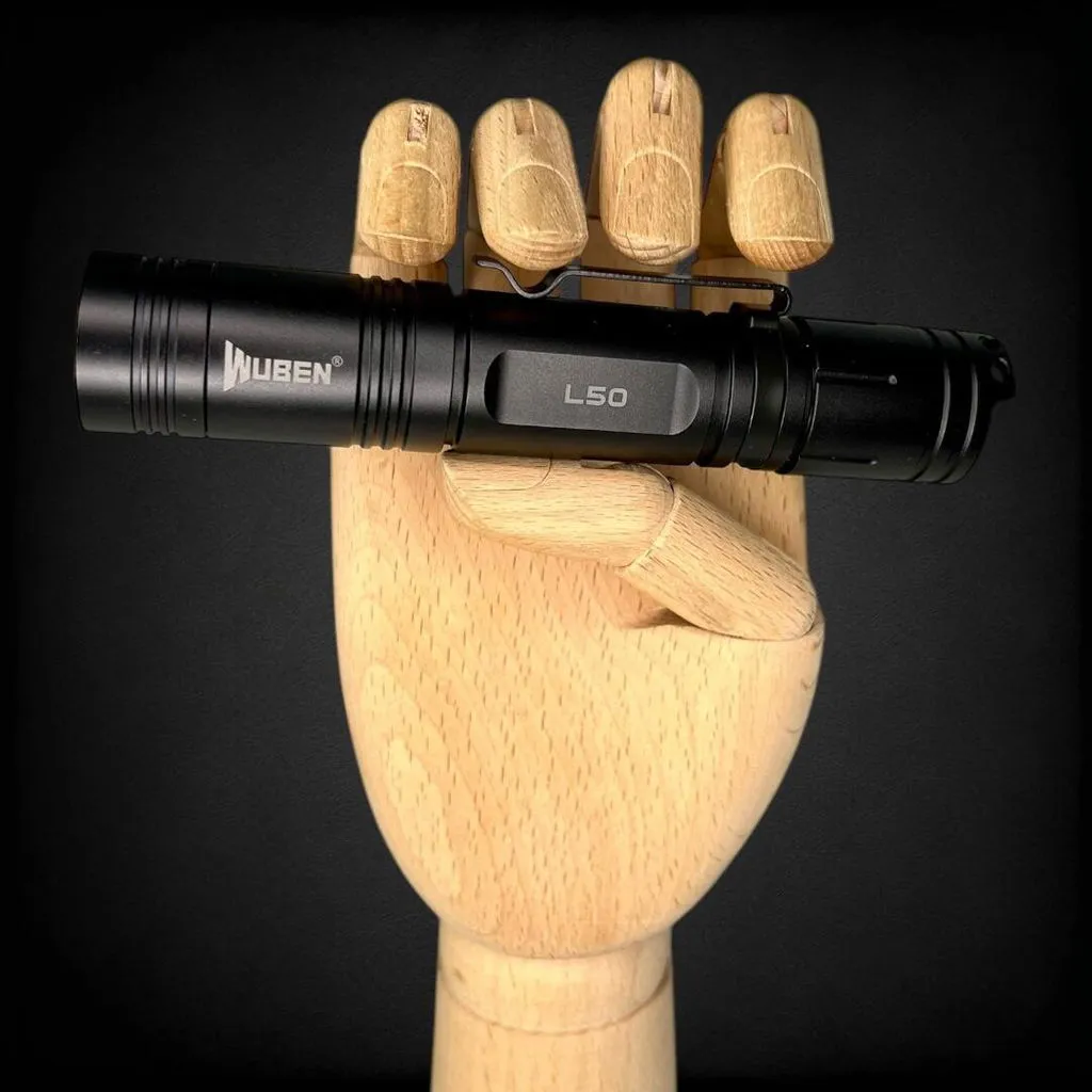 Wuben L50 zaklamp 1200 lumen zwart 143 uur