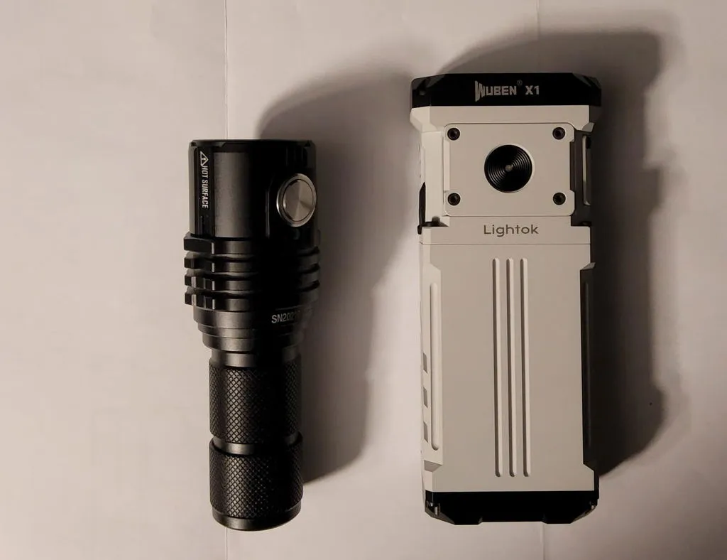 Wuben Lightok X1 zaklamp 12000 lumen 303 meter