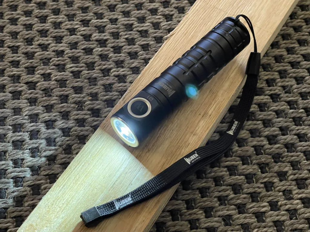 Wuben D1 Mini flood zaklamp 1200 lumen powerbank